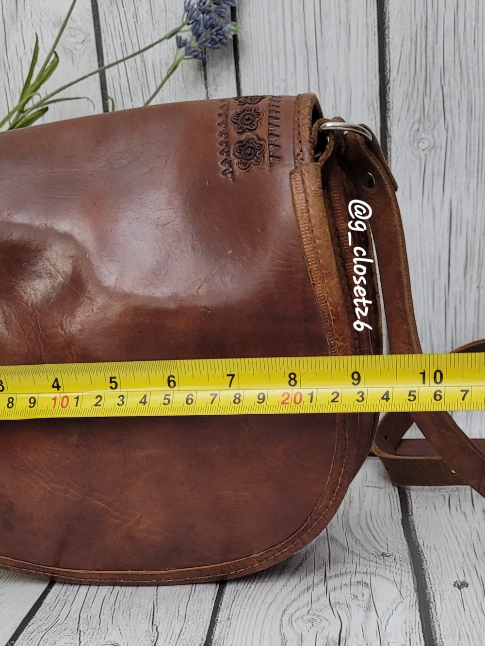 Handcrafted Brown Leather Crossbody Bag with Floral Tooled Detail - Picture 11 of 13